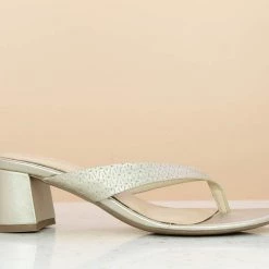 Inc.5 BLOCK HEEL EMBOSSED THONG - LIGHT GOLD