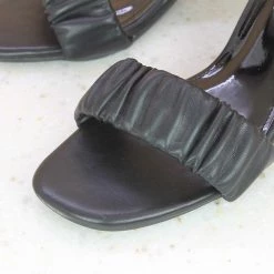 Inc.5 SALE BLOCK HEEL SANDAL