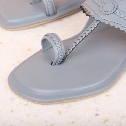 Inc.5 WOMEN FLAT KOLHAPURI