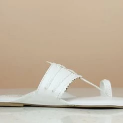 Inc.5 FLAT KOLHAPURI