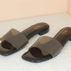 Inc.5 SALE FLAT TRANSPARENT MULES