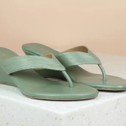 Inc.5 SALE VEDGE HEEL THONG