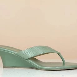 Inc.5 SALE VEDGE HEEL THONG