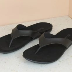 Inc.5 FLAT COMFORT THONG