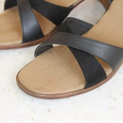 Inc.5 SALE BLOCK HEEL SANDAL