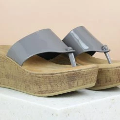 Inc.5 PLATFORM THONG