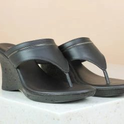 Inc.5 PLATFORM THONG SALE