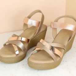 Inc.5 PLATFORM SANDAL WOMEN