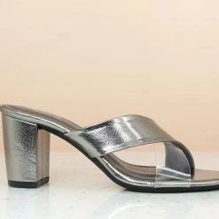 Inc.5 CROSS STRAP BLOCK HEELS MULES