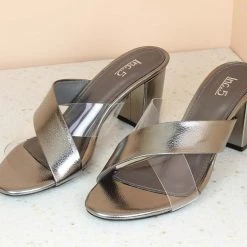 Inc.5 CROSS STRAP BLOCK HEELS MULES