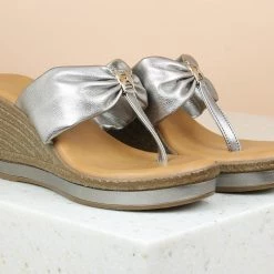 Inc.5 SALE PLATFORM THONG