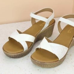 Inc.5 WOMEN BASIC PLATFORM SANDAL