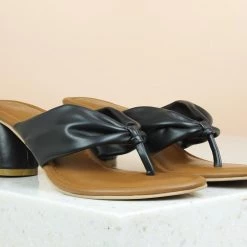 Inc.5 SALE ROUND HEEL THONG