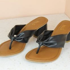 Inc.5 SALE ROUND HEEL THONG