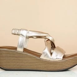 Inc.5 PLATFORM SANDAL SALE