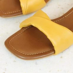 Inc.5 TWISTED FLAT MULES