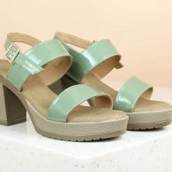 Inc.5 PATTENT SANDAL