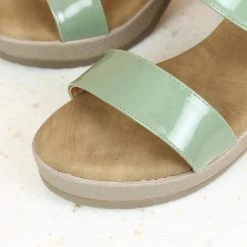 Inc.5 PATTENT SANDAL