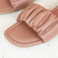 Inc.5 PLEATED FLAT MULES