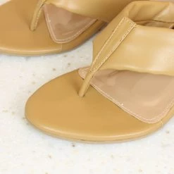 Inc.5 Thong KITTEN HEELED SANDAL