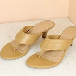 Inc.5 Thong KITTEN HEELED SANDAL