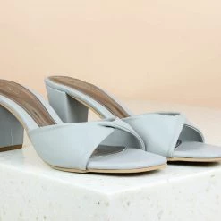 Inc.5 BLOCK HEEL TWISTED KNOT MULES SALE