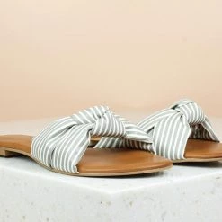 Inc.5 KNOTTED FLAT MULES