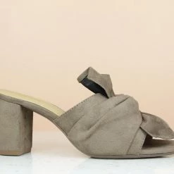 Inc.5 SUEDE BLOCK HEEL MULES