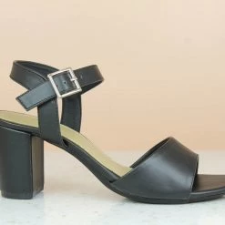 Inc.5 SALE BLOCK HEEL SANDAL