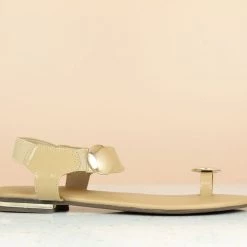 Inc.5 FLAT SANDAL