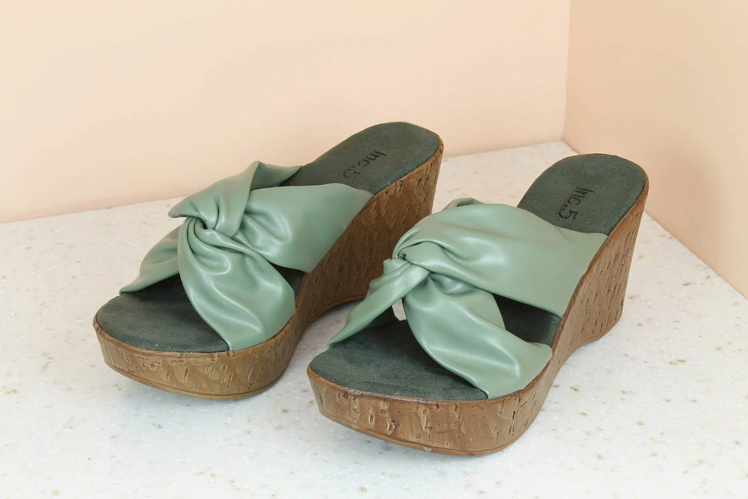 Inc.5 PLATFORM MULES 6 Inc.5 PLATFORM MULES