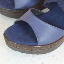 Inc.5 PLATFORM SANDAL SALE