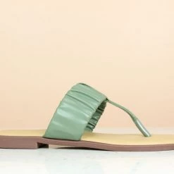 Inc.5 FLAT THONG SALE