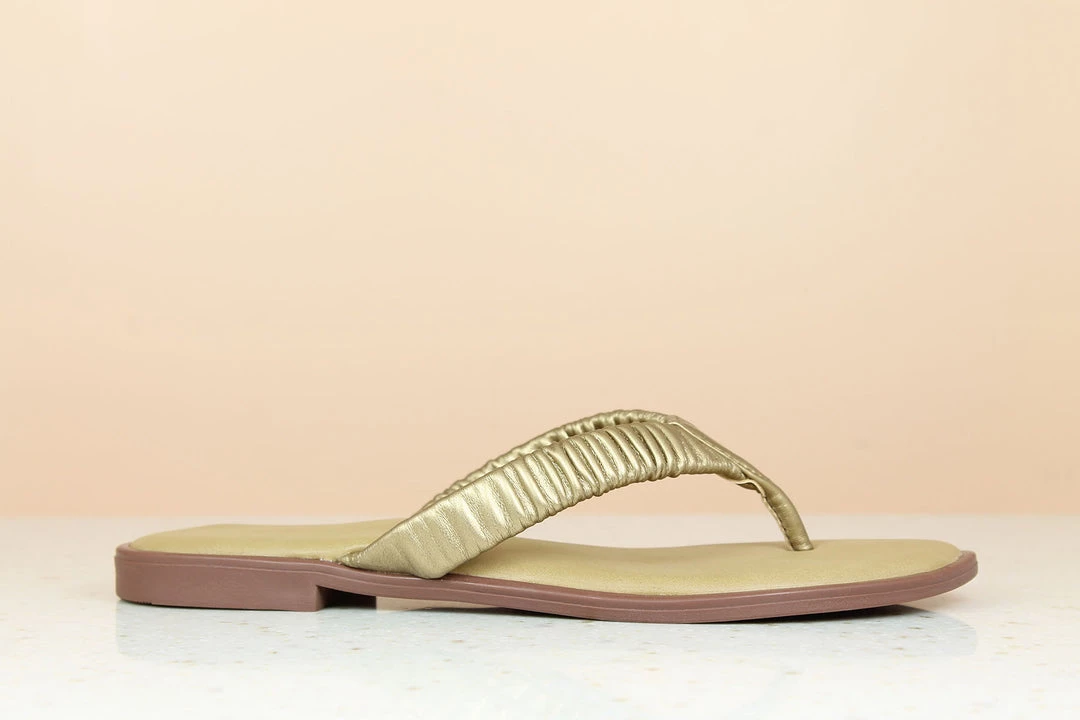 Inc.5 PLEATED FLAT THONG WOMEN 6 Inc.5 PLEATED FLAT THONG WOMEN