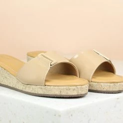 Inc.5 CORK COVERED PLATFORM MULES SALE