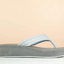 Inc.5 RUBBER PLATFORM THONG