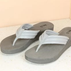 Inc.5 RUBBER PLATFORM THONG