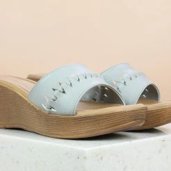 Inc.5 SALE PLATFORM MULES