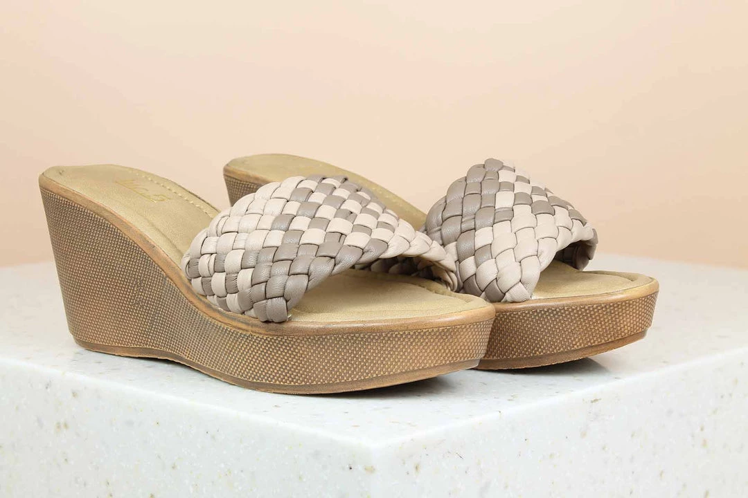 Inc.5 WOVEN PLATFORM THONG 3 Inc.5 WOVEN PLATFORM THONG