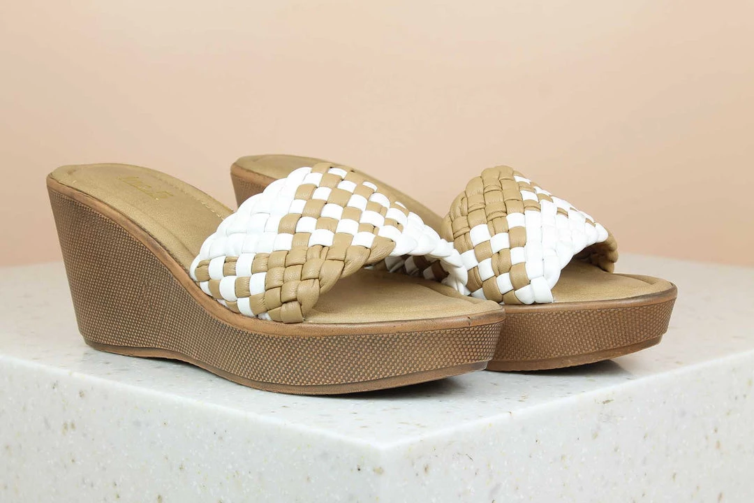 Inc.5 WOVEN PLATFORM THONG SALE 3 Inc.5 WOVEN PLATFORM THONG SALE