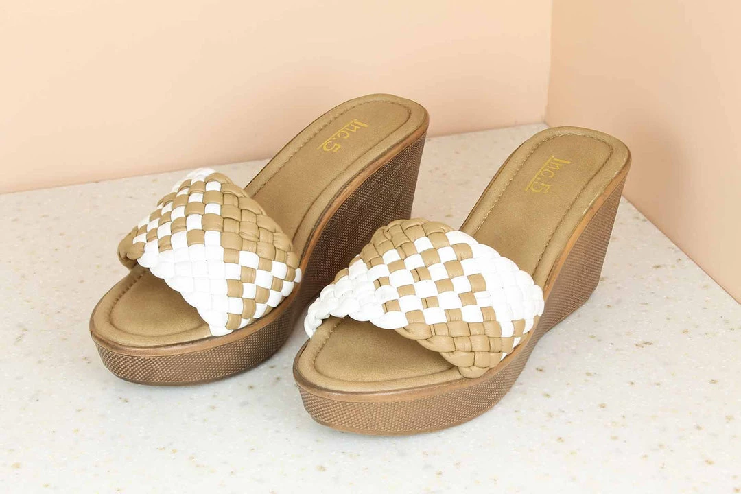 Inc.5 WOVEN PLATFORM THONG SALE 4 Inc.5 WOVEN PLATFORM THONG SALE