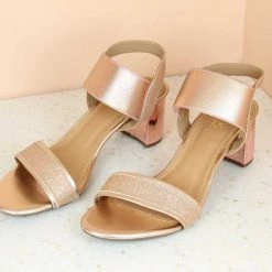 Inc.5 BLOCK HEEL METALLIC SANDAL
