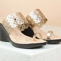 Inc.5 PLATFORM TOE POST