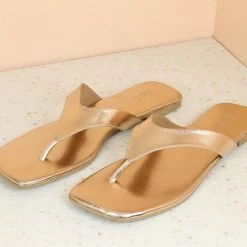 Inc.5 METALLIC FLAT THONG 9 Inc.5 METALLIC FLAT THONG