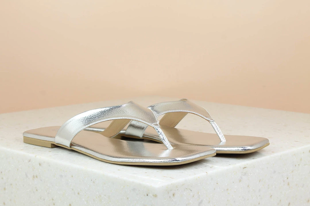 Inc.5 SALE METALLIC FLAT THONG 3 Inc.5 SALE METALLIC FLAT THONG