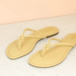 Inc.5 FLAT THONG SALE