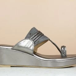 Inc.5 Thong METALLIC PLATFORM KOLHAPURI 8 Inc.5 Thong METALLIC PLATFORM KOLHAPURI