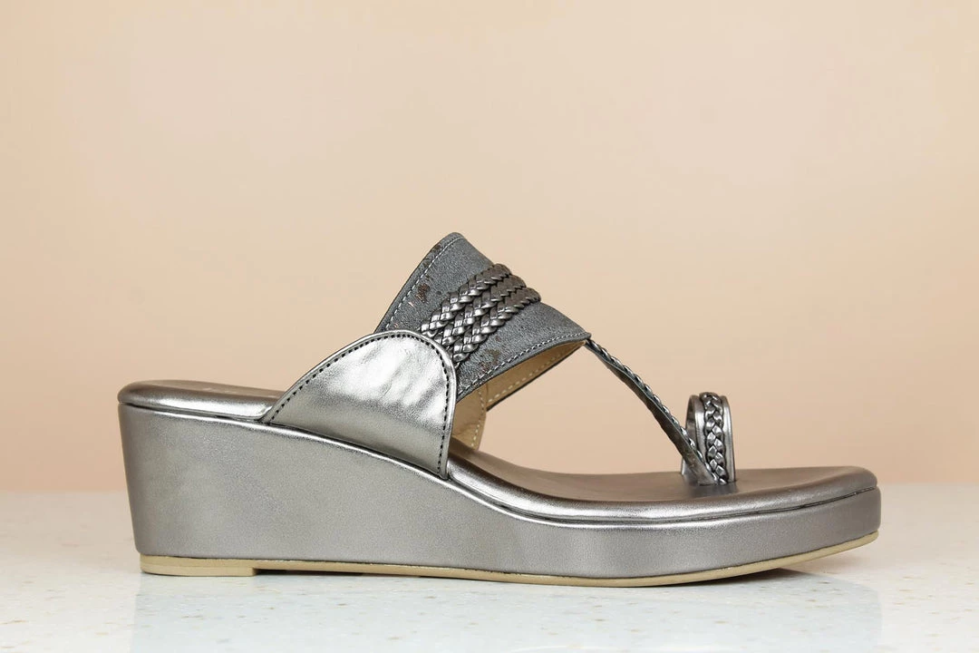 Inc.5 Thong METALLIC PLATFORM KOLHAPURI 5 Inc.5 Thong METALLIC PLATFORM KOLHAPURI