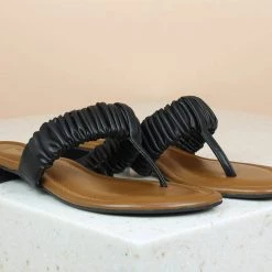 Inc.5 FLAT THONG SALE