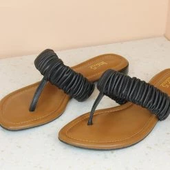 Inc.5 FLAT THONG SALE 9 Inc.5 FLAT THONG SALE